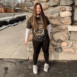 Meet your Posher, Madison